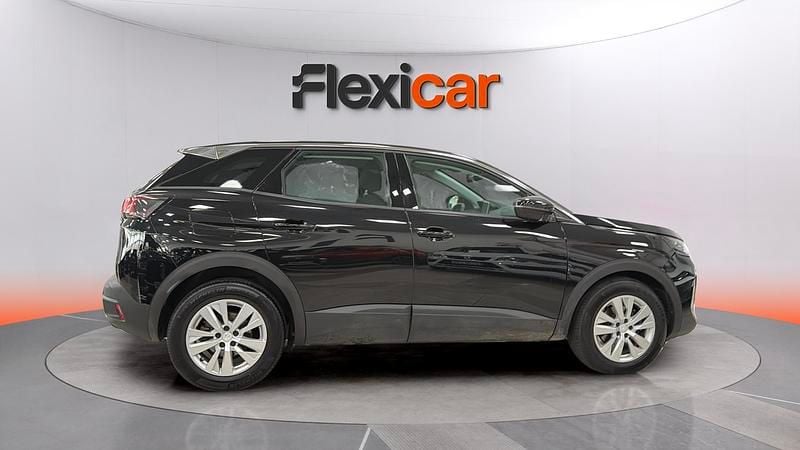 Usado Peugeot 3008 Active 131 CV (96 kW) 2021 Negro SUV