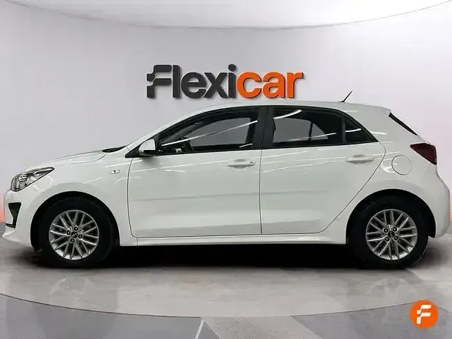 Usado Kia Rio 84 CV (61 kW) 2020 Blanco