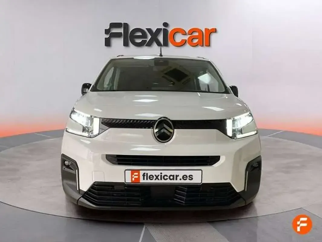 Usado Citroën Berlingo 131 CV (96 kW) 2024 Blanco Monovolumen