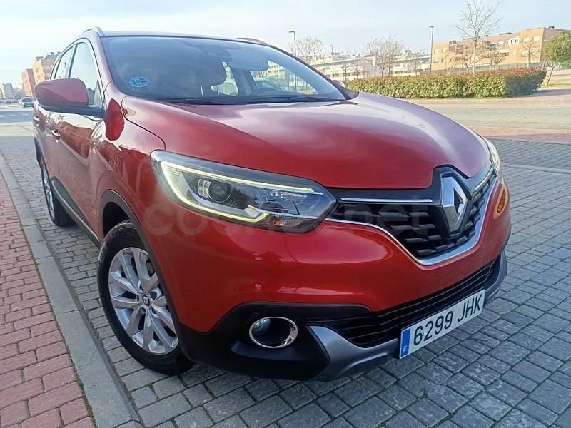 Usado Renault Kadjar Zen 130 CV (95 kW) 2015 Rojo SUV