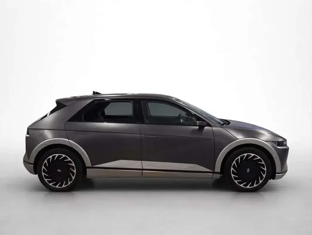 Usado Hyundai Ioniq 5 169 kW (230 CV) 2023 Gris SUV