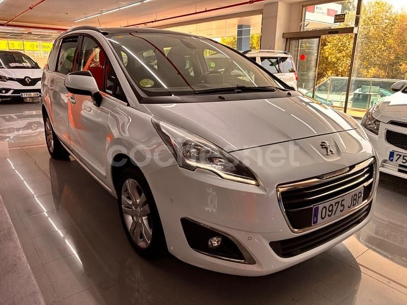 Blanco Usado 2014 Peugeot 5008 Allure Monovolumen | 11.990 € (Caro) - Imagen 1/4