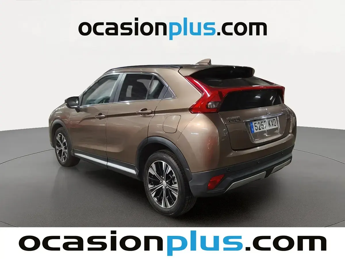 Usado Mitsubishi Eclipse Cross Motion 163 CV (119 kW) 2019 Marrón SUV