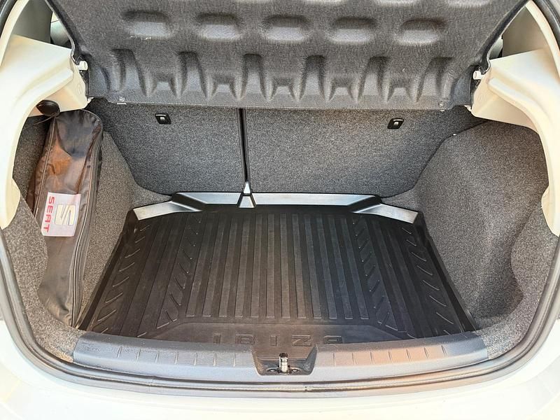 Usado Seat Ibiza Style 90 CV (66 kW) 2015 Blanco