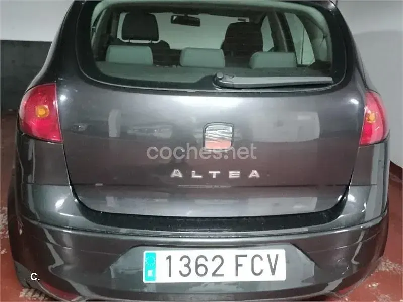 Usado Seat Altea Stylance 105 CV (77 kW) 2006 Negro Monovolumen