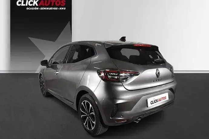 Usado Renault Clio Techno 90 CV (66 kW) 2024 Utilitario