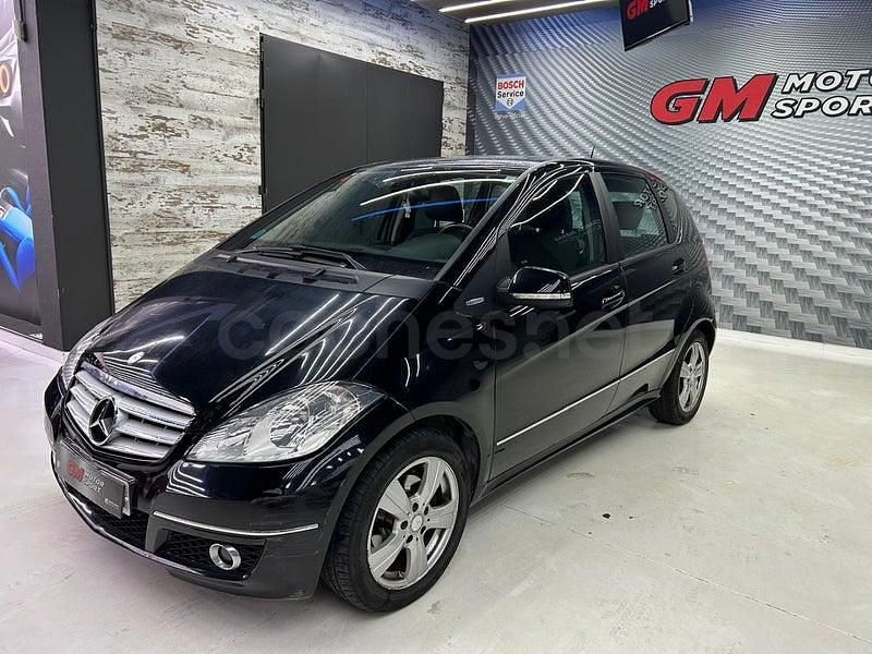 Usado Mercedes A160 95 CV (69 kW) 2010 Negro Monovolumen