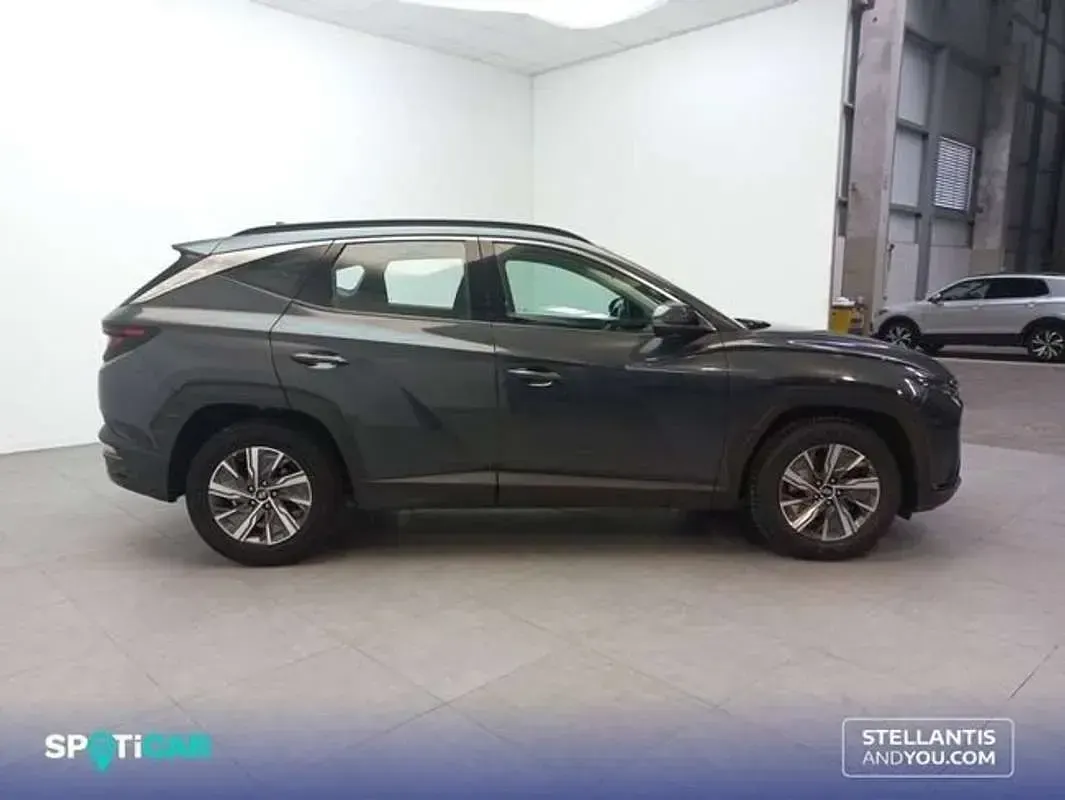 Usado Hyundai Tucson 150 CV (110 kW) 2023 Gris SUV