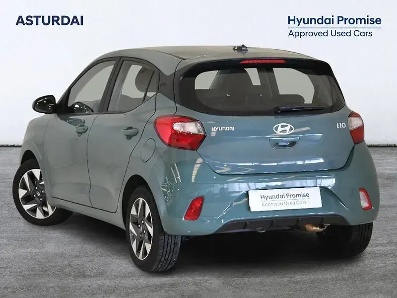 Usado Hyundai i10 63 CV (46 kW) 2025 Verde Utilitario