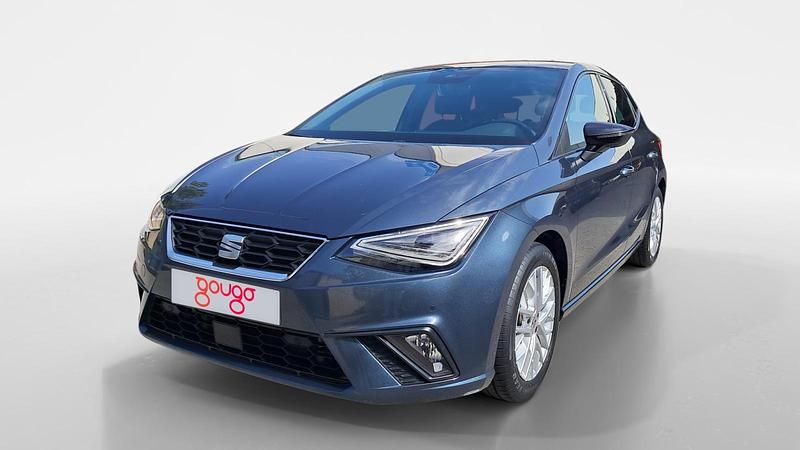 Usado Seat Ibiza FR 110 CV (80 kW) 2023 Gris / plata Utilitario