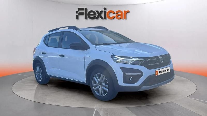 Usado Dacia Sandero Essentiel 91 CV (66 kW) 2022 Blanco Utilitario