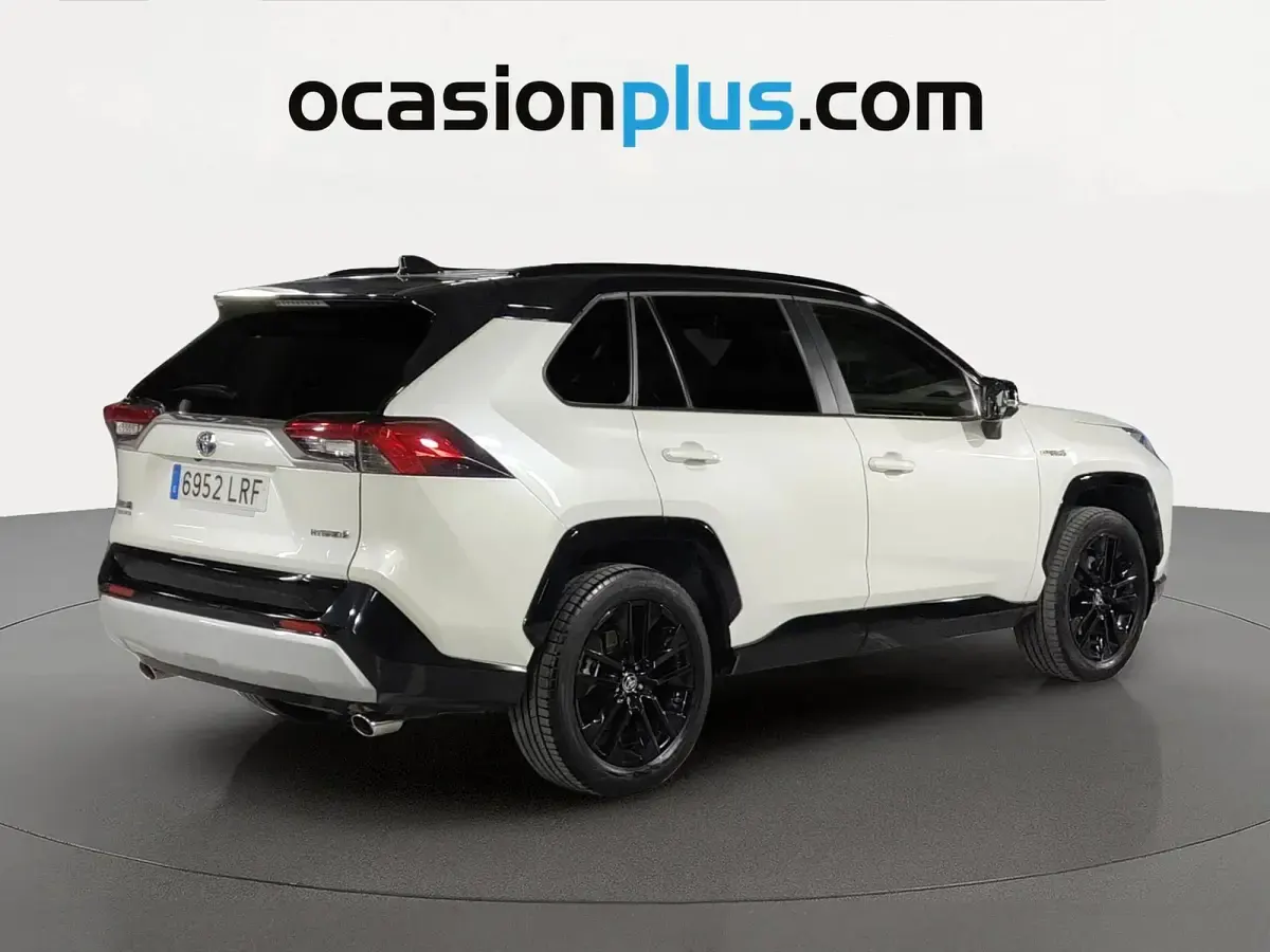 Usado Toyota RAV4 Edition 218 CV (160 kW) 2021 Blanco SUV