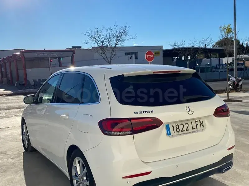 Usado Mercedes B200 150 CV (110 kW) 2020 Blanco Utilitario