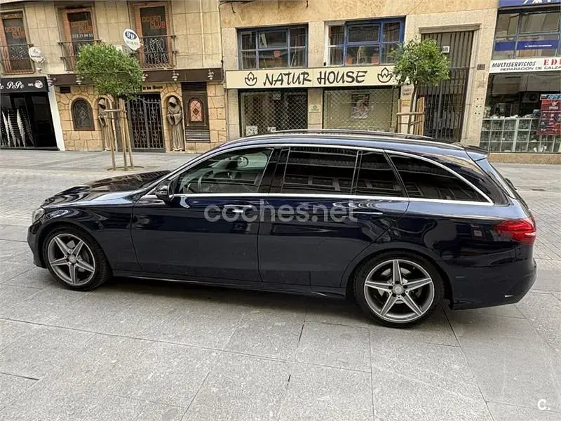 Usado Mercedes C220 Exclusive 170 CV (125 kW) 2016 Azul Familiar