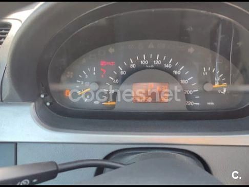 Usado Mercedes Viano 150 CV (110 kW) 2007 Azul Monovolumen