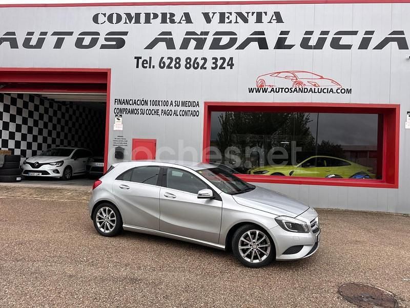 Gris / plata Usado 2015 Mercedes A200 Style Berlina | 13.990 € (Buen precio) - Imagen 1/4