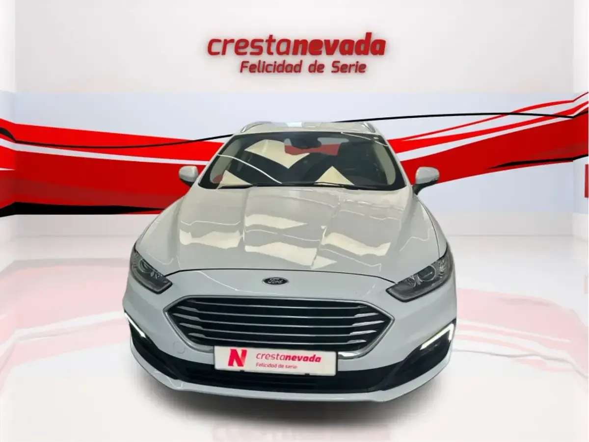 Usado Ford Mondeo Titanium 187 CV (137 kW) 2021 Blanco Familiar