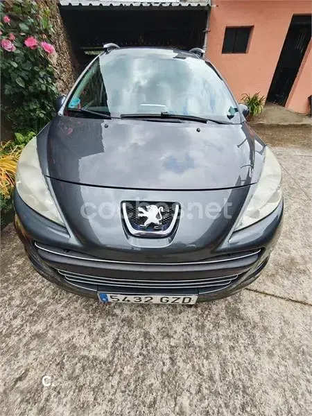 Usado Peugeot 207 Sport 95 CV (69 kW) 2010 Gris / plata Familiar