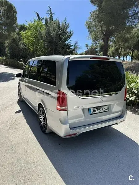 Usado Mercedes V250 Avantgarde 190 CV (139 kW) 2017 Gris / plata Monovolumen
