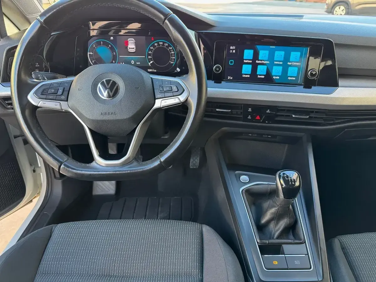 Usado VW Golf VII Life 115 CV (84 kW) 2021 Blanco Utilitario
