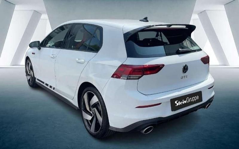 Usado VW Golf VIII GTI Clubsport 300 CV (220 kW) 2024 Blanco Utilitario