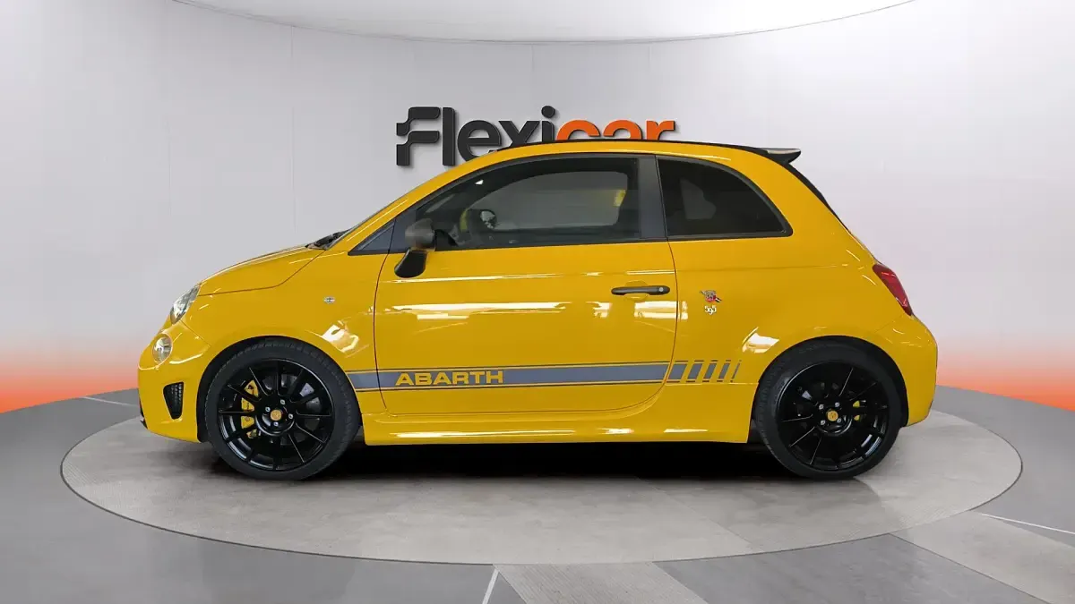 Usado Abarth 595C Competizione 180 CV (132 kW) 2017 Amarillo Descapotable
