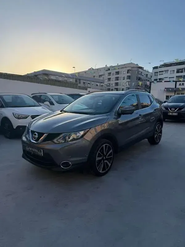 Usado Nissan Qashqai N-Vision 116 CV (85 kW) 2016 Gris SUV