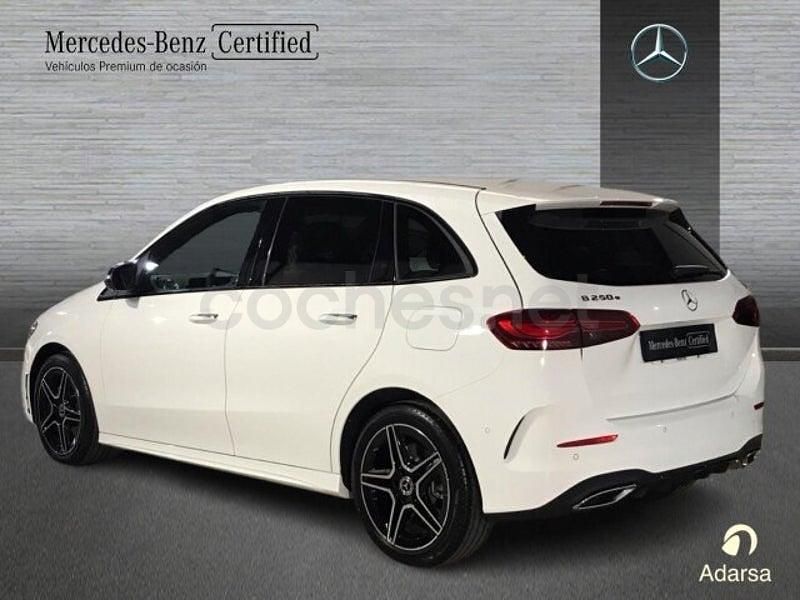 Usado Mercedes B250e AMG line 218 CV (160 kW) 2024 Blanco Monovolumen