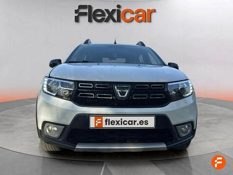 Usado Dacia Sandero Comfort 100 CV (73 kW) 2020 Blanco Utilitario