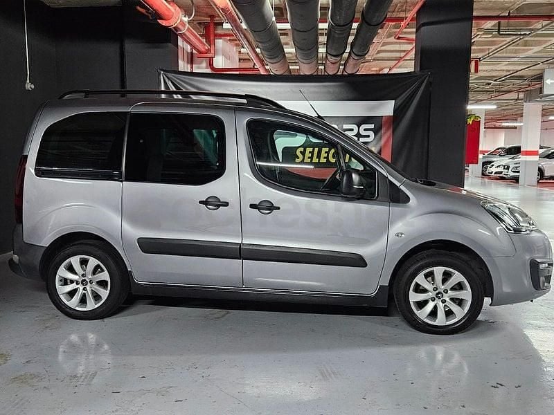 Usado Citroën Berlingo Feel 110 CV (80 kW) 2017 Gris / plata Monovolumen