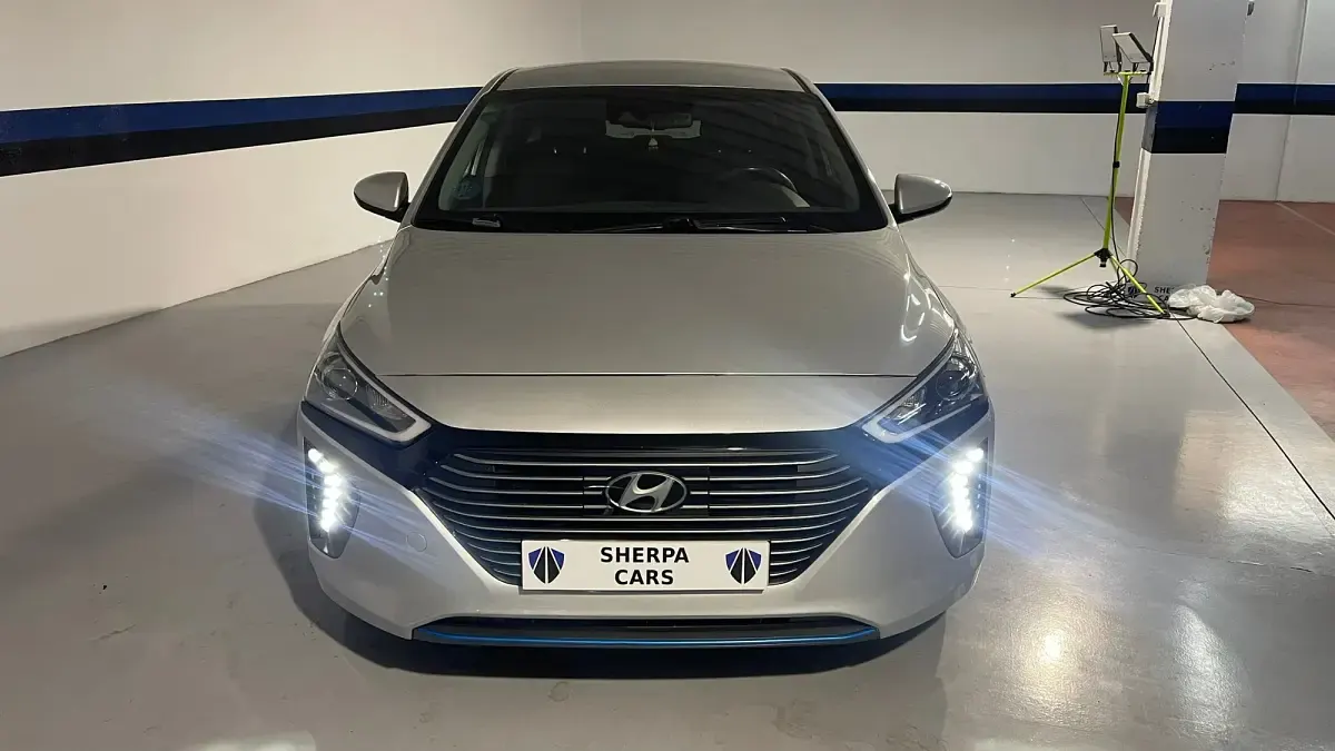 Usado Hyundai Ioniq 141 CV (103 kW) 2019 Gris Utilitario