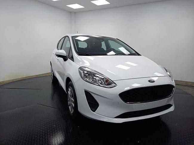 Usado Ford Fiesta Trend 75 CV (55 kW) 2021 Blanco Utilitario
