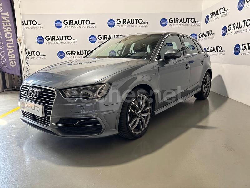 Gris / plata Usado 2016 Audi A3 Sportback e-tron Ambition Berlina | 14.900 € (Super precio) - Imagen 1/4