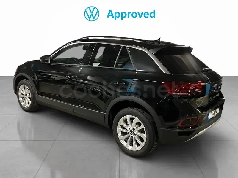 Usado VW T-Roc Life 150 CV (110 kW) 2022 Negro SUV