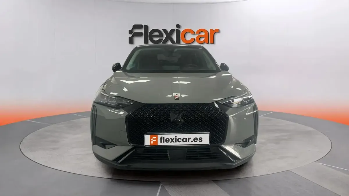 Usado DS Automobiles DS3 Crossback Performance 131 CV (96 kW) 2023 Gris SUV