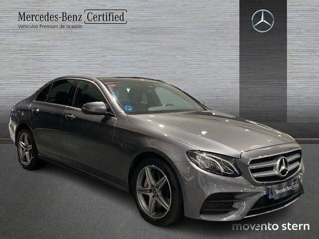 Usado Mercedes E300 306 CV (225 kW) 2019 Gris Berlina