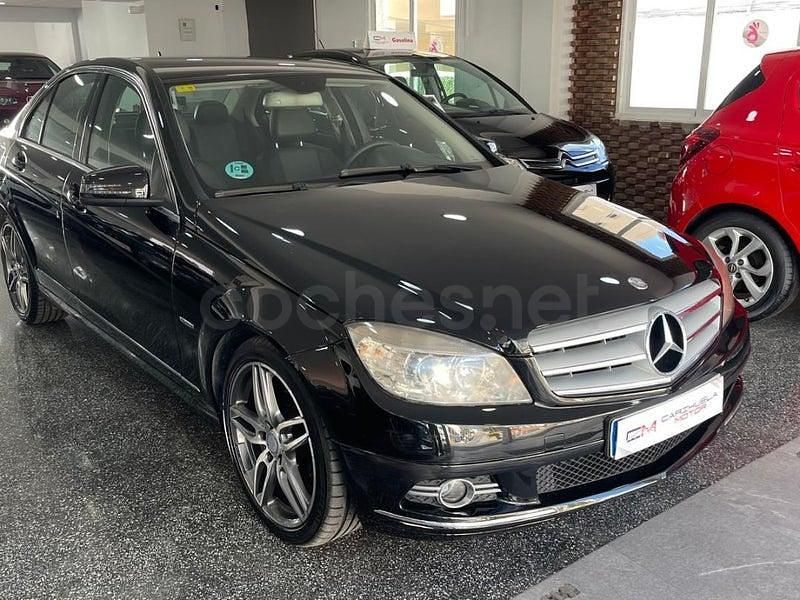 Usado Mercedes C180 156 CV (114 kW) 2009 Negro Berlina
