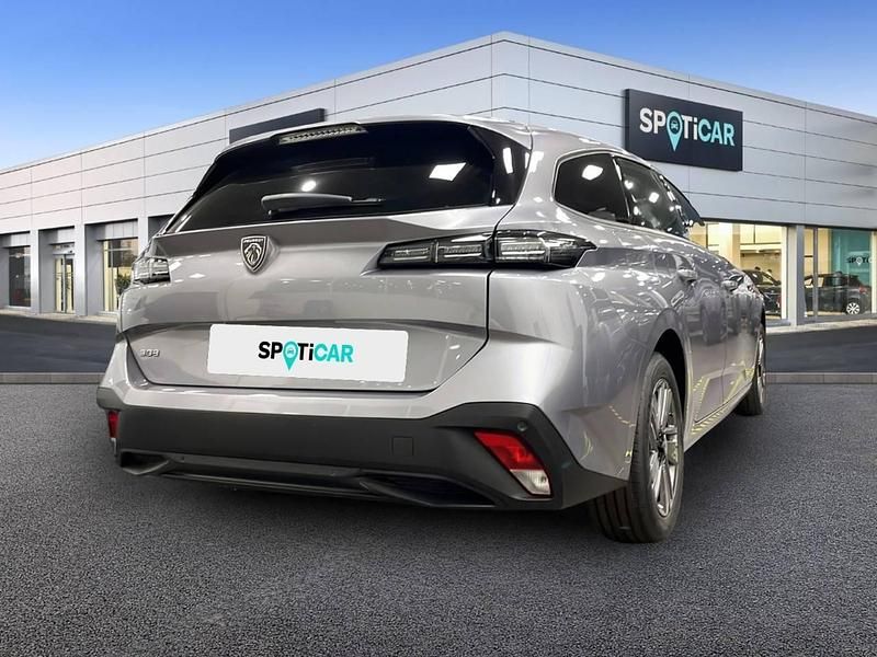 Usado Peugeot 308 SW Active 131 CV (96 kW) 2022 Gris Familiar