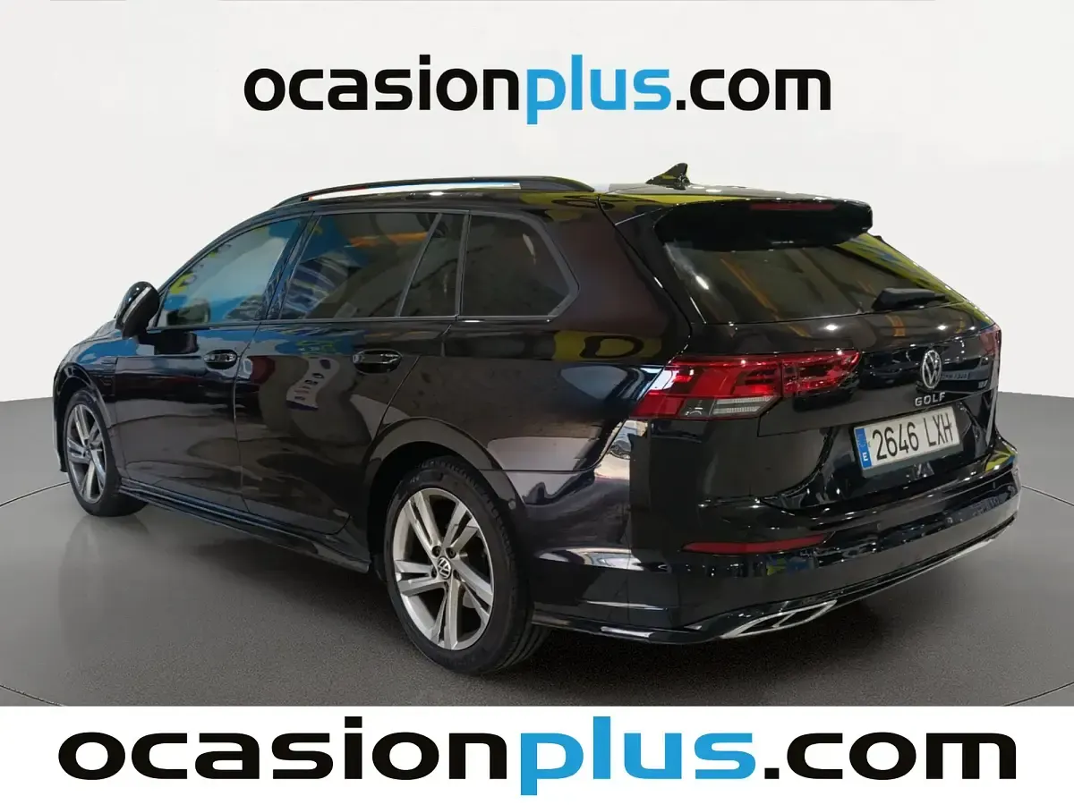 Usado VW Golf R-line 150 CV (110 kW) 2022 Negro Familiar