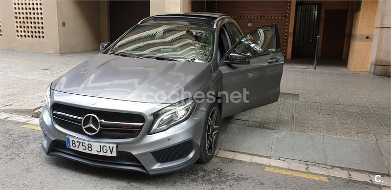 Usado Mercedes GLA220 AMG line 170 CV (125 kW) 2015 Gris / plata SUV