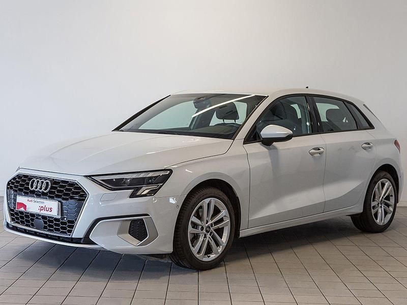 Blanco Usado 2021 Audi A3 Sportback Advanced Plus Berlina | 26.690 € (Caro) - Imagen 1/4