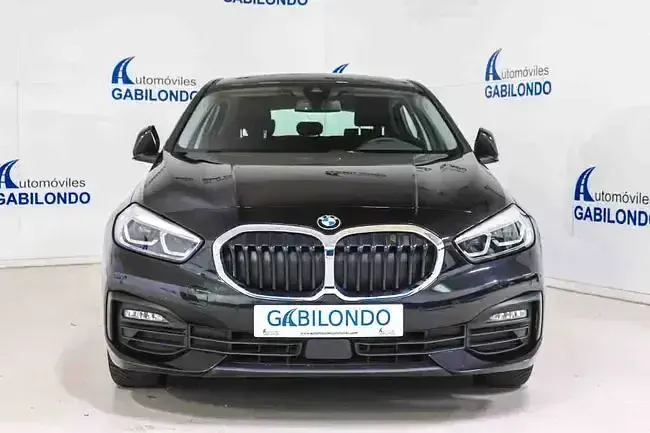 Usado BMW 116 Comfort Edition 116 CV (85 kW) 2022 Negro Utilitario
