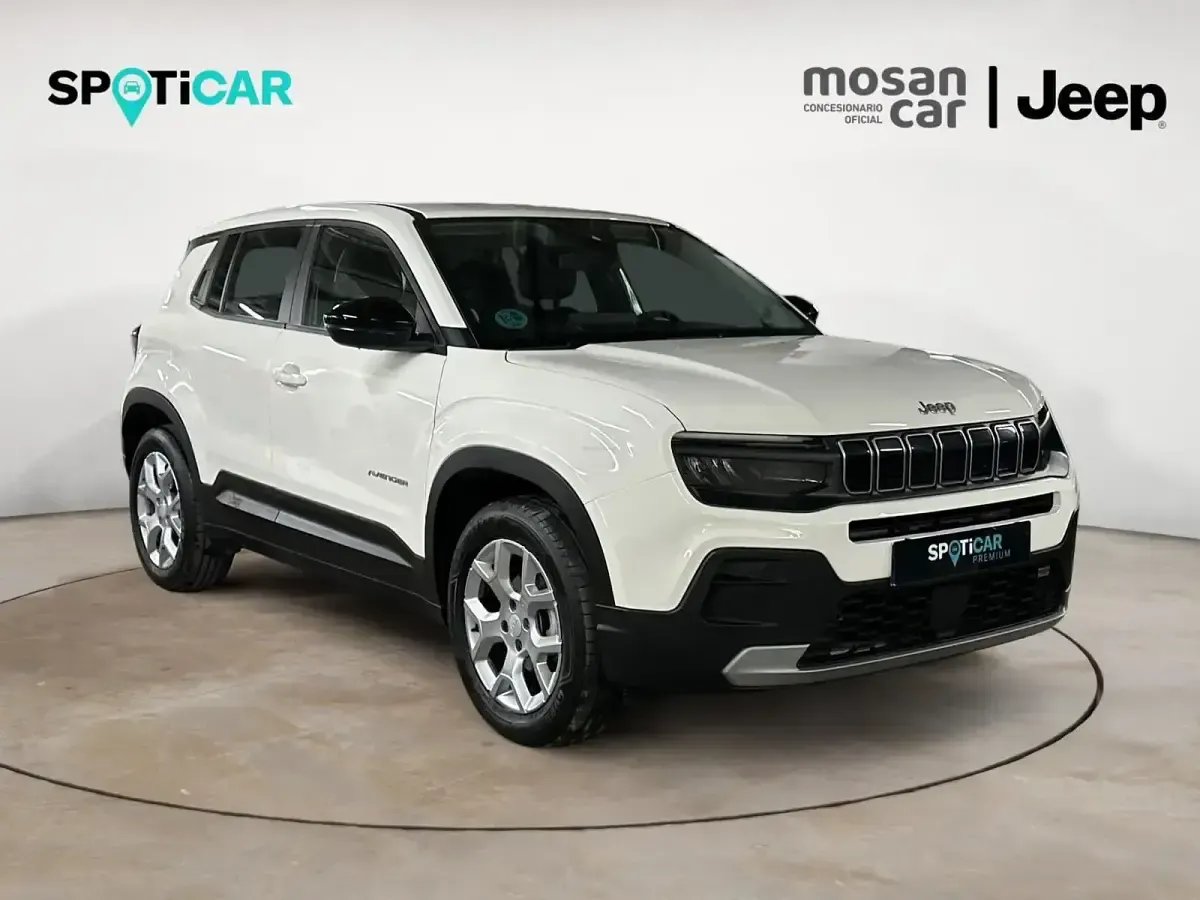 Usado Jeep Avenger Altitude 100 CV (73 kW) 2024 Blanco SUV
