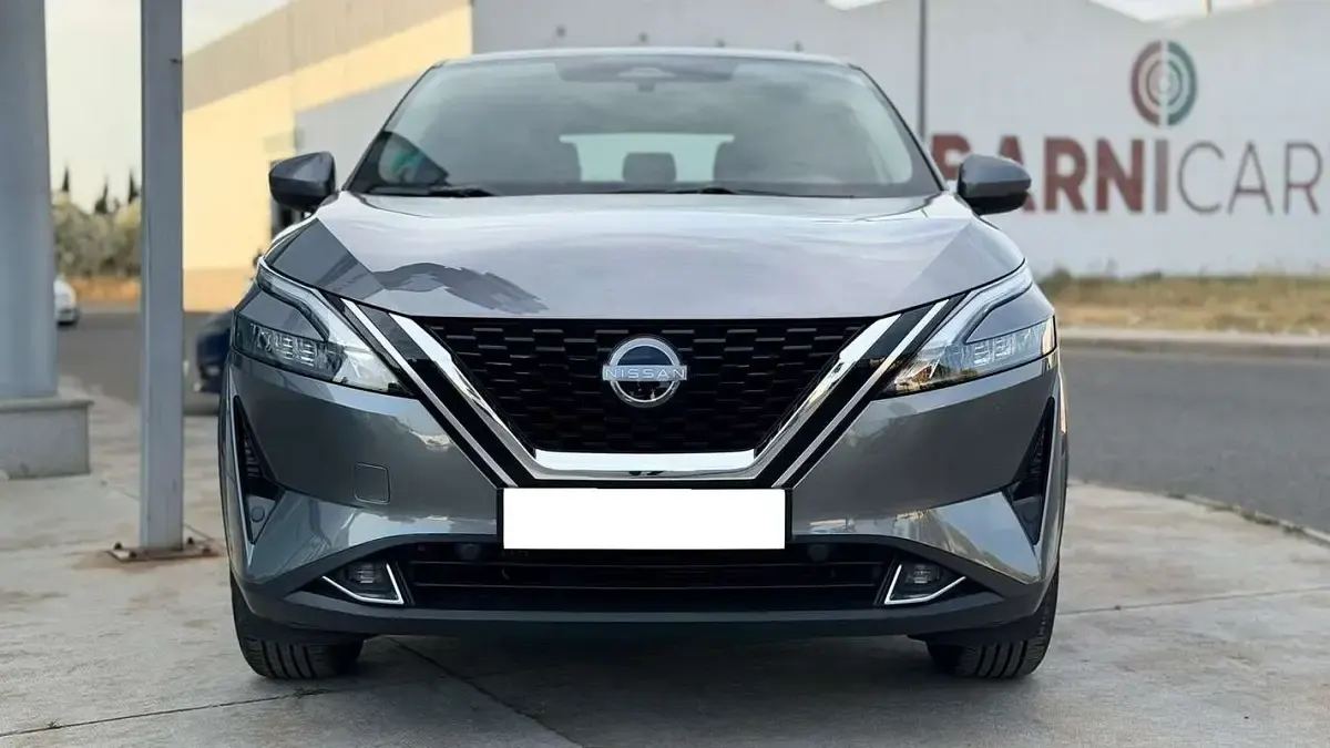 Usado Nissan Qashqai Acenta 158 CV (116 kW) 2024 Gris SUV