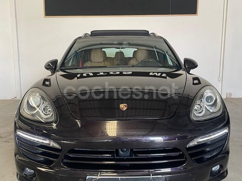 Violeta / lila Usado 2012 Porsche Cayenne SUV | 25.500 € (Super precio) - Imagen 1/4