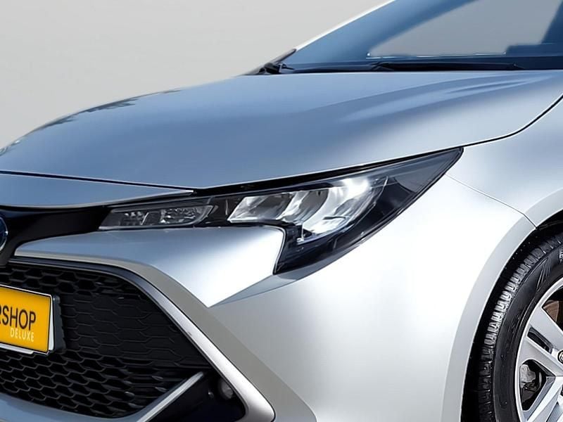 Usado Toyota Corolla Active 122 CV (89 kW) 2021 Gris / plata Berlina