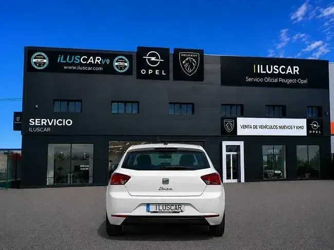 Usado Seat Ibiza Reference 80 CV (58 kW) 2022 Blanco Utilitario