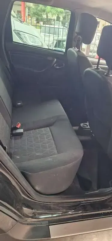 Usado Dacia Duster Lauréate 125 CV (91 kW) 2014 Negro SUV