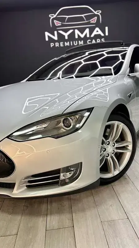 Usado Tesla Model S 309 kW (421 CV) 2016 Gris Utilitario
