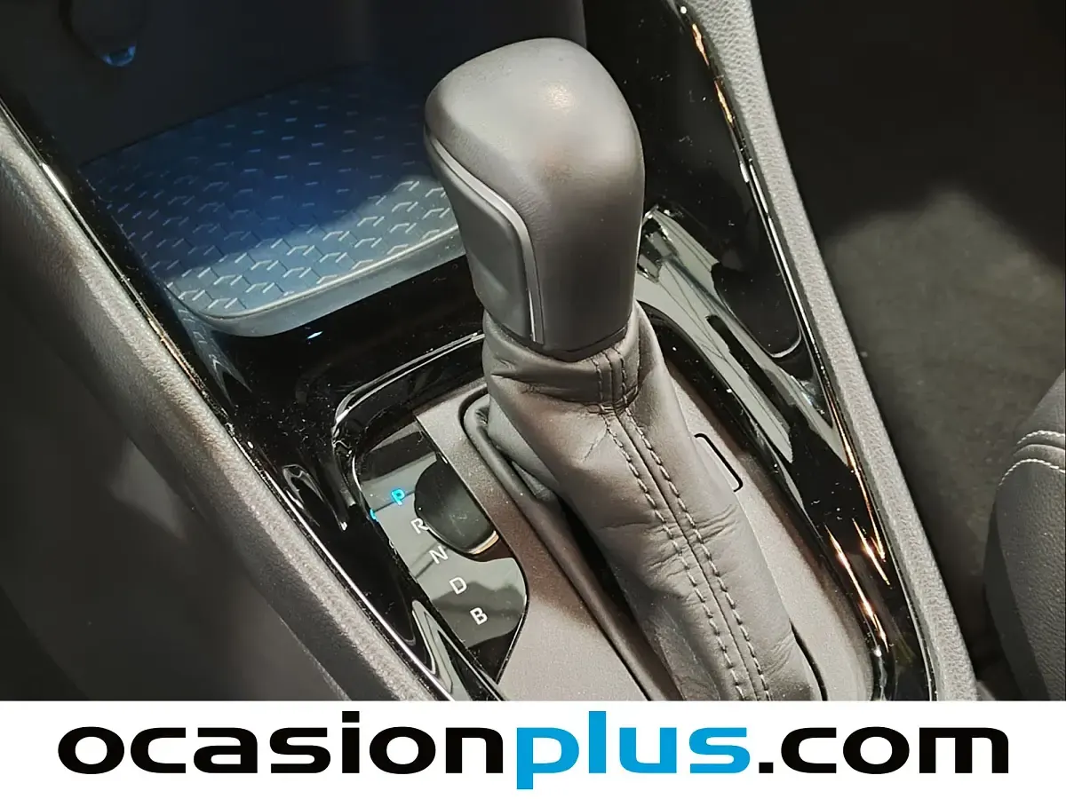 Usado Toyota Yaris Plus 116 CV (85 kW) 2022 Utilitario